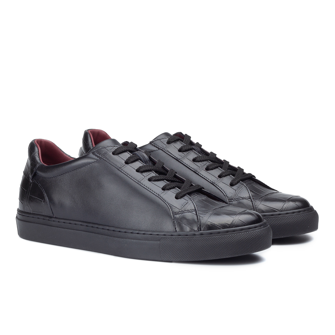 Black sneakers with crocodile leather trim